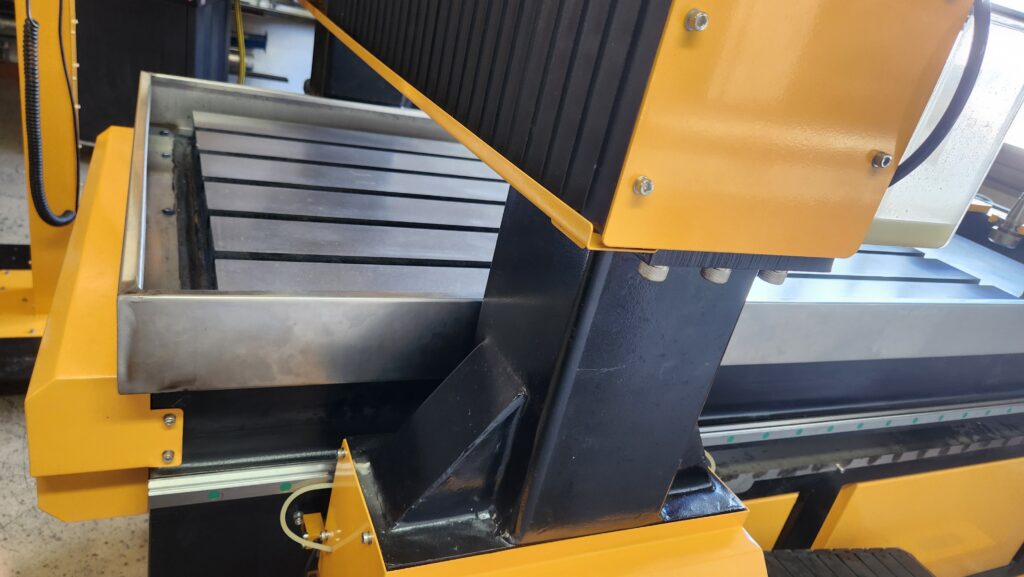 poutre montant pont fraiseuse cnc LUQUE Machines M6012