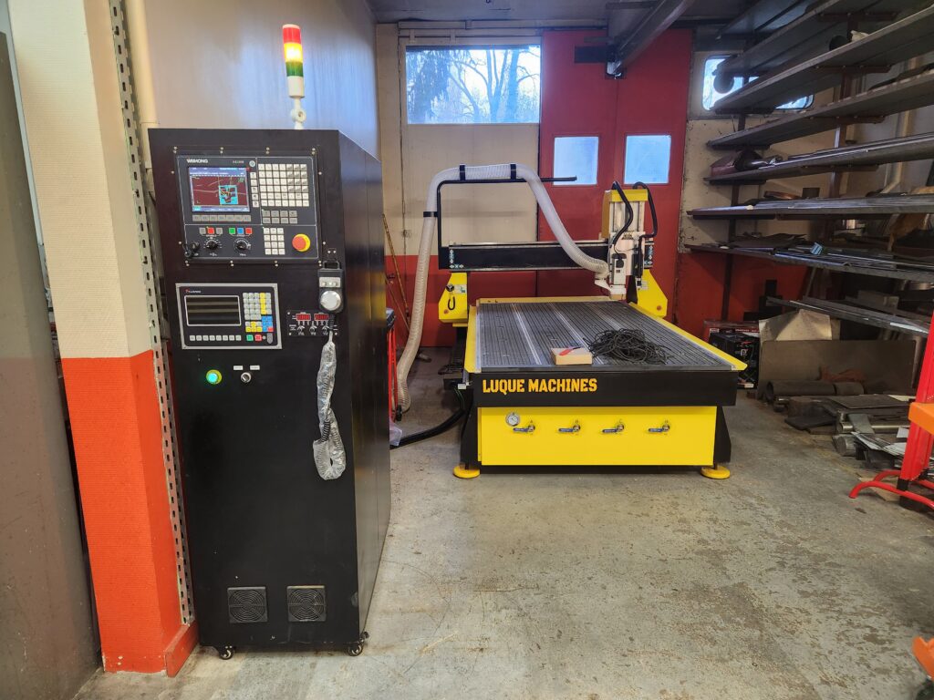 L1325 fraiseuse cnc plasma LUQUE Machines