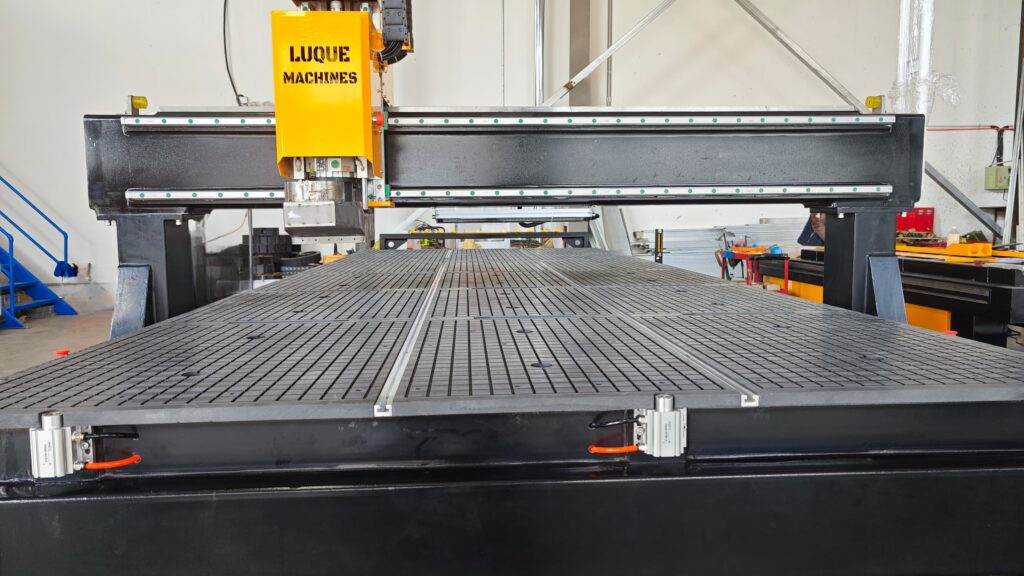 face fraiseuse cnc LUQUE Machines série L L2150