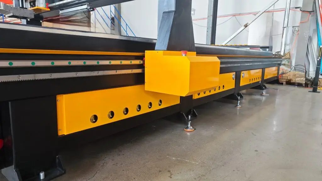 lateral fresadora cnc LUQUE Machines serie L L2150