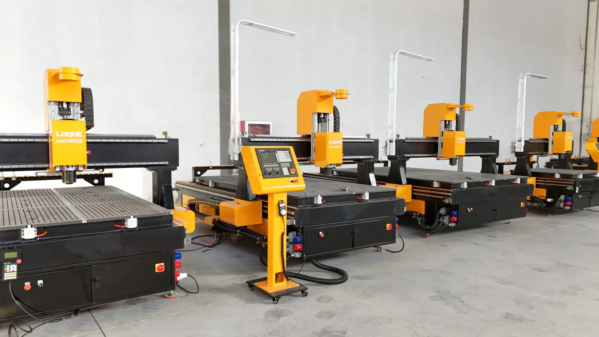 gammes fraiseuses cnc LUQUE Machines